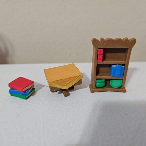 Disney Store Animators Collection Beauty and the Beast Mini Figure Set - Picture 2 of 6